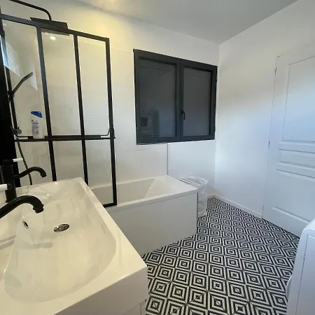 La Maison Des Vignes Habitación en casa particular *