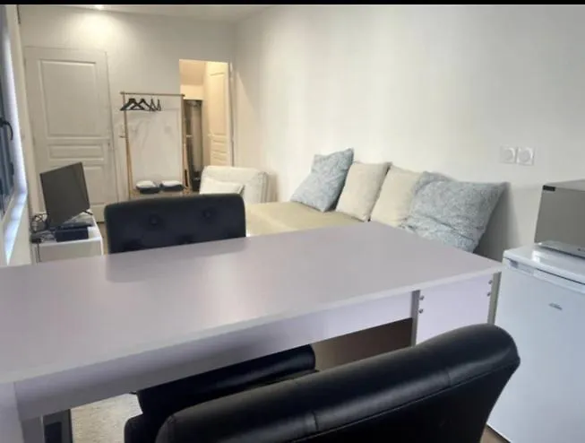 La Maison Des Vignes Homestay Bordeaux